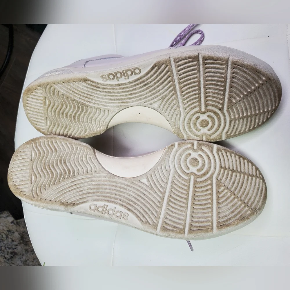 Adidas Sneaker Size 9